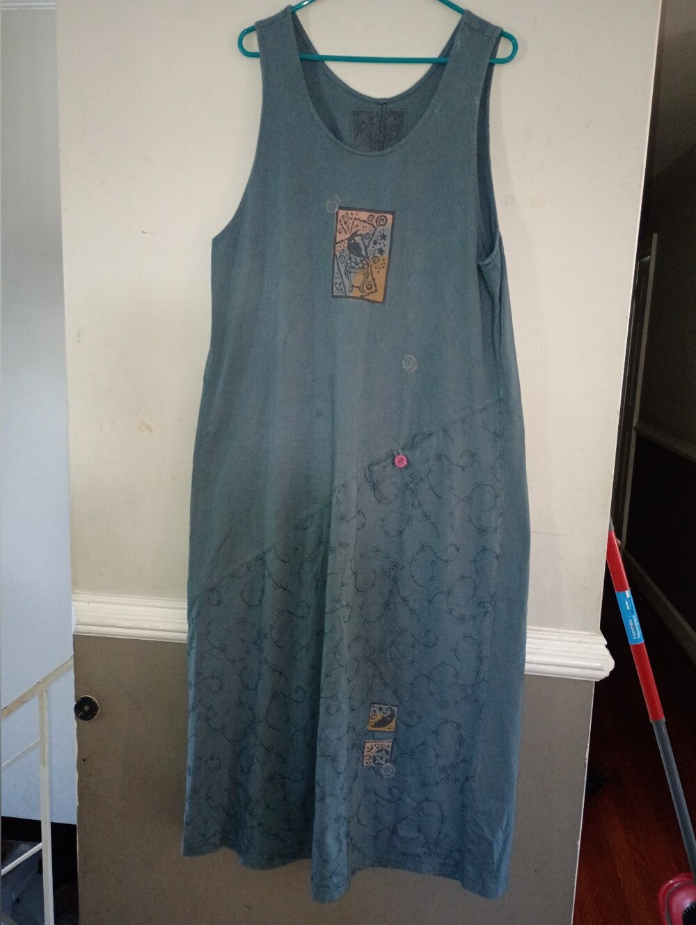 Vintage Teal Maxi Dress with Decorative Patch and Pink Accent